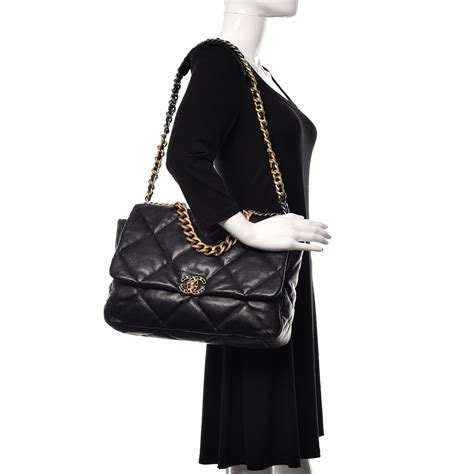 chanel 19 maxi handbag